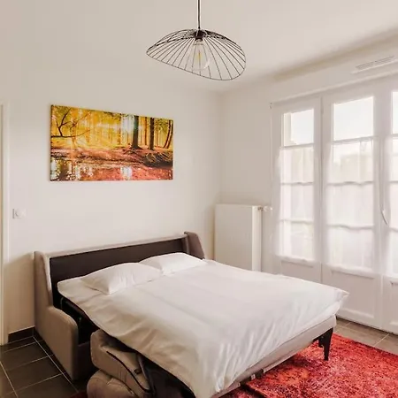 Confort & Charme, Proche Apartment *