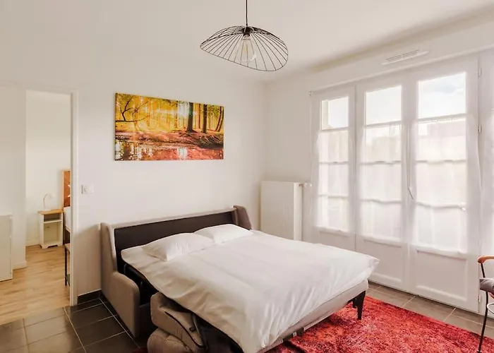 Confort & Charme, Proche Apartment *