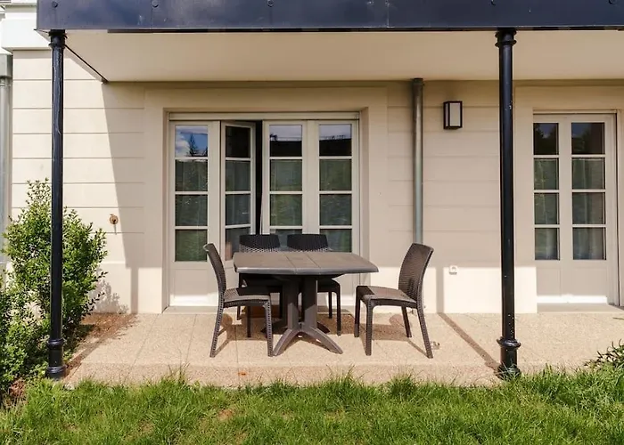 Apartment Confort & Charme, Proche